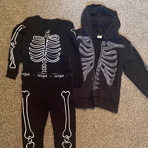 Cat & Jack Black and White Skeleton Costume Set